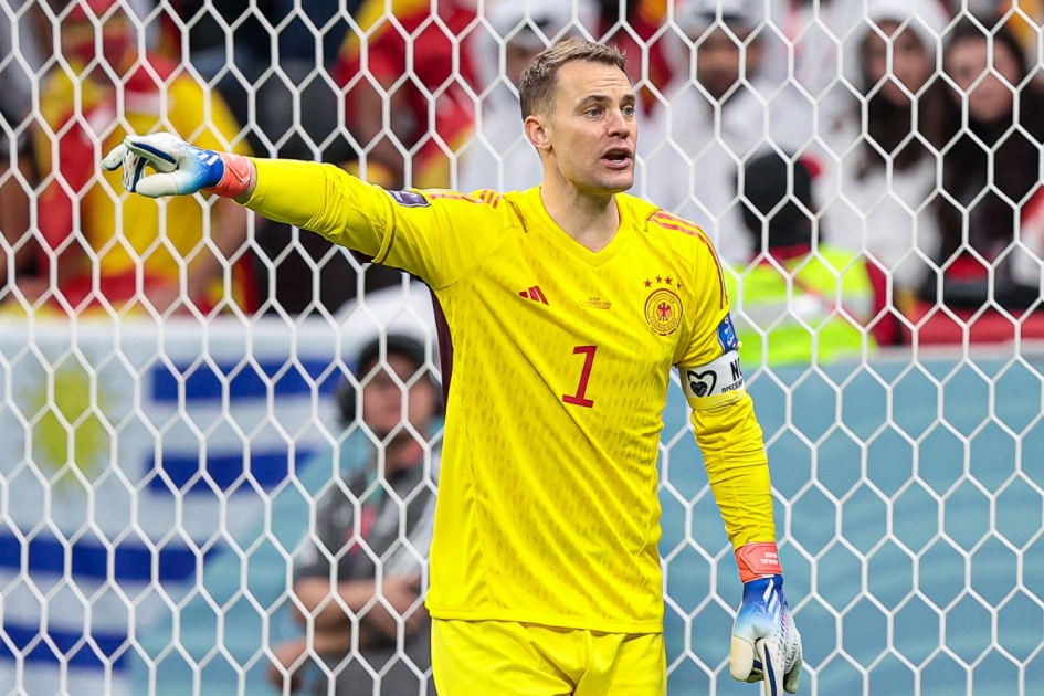 Neuer celebrates 5th World Cup in Germany's dominant Group E start