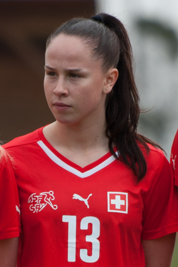 Arsenal Sign Switzerland Midfielder Geraldine Reuteler from Eintracht Frankfurt