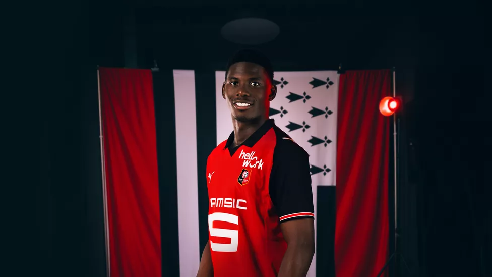 Eks‑sudya Mayer o udalenii Embolo: «Eto kartochka»